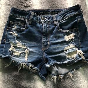 High-waisted jean shorts